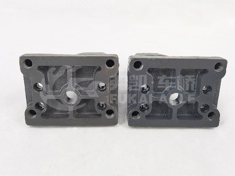 Wg9925525283 Wg9925525285 Leaf Spring Seat for Sinotruk HOWO Truck Spare Parts
