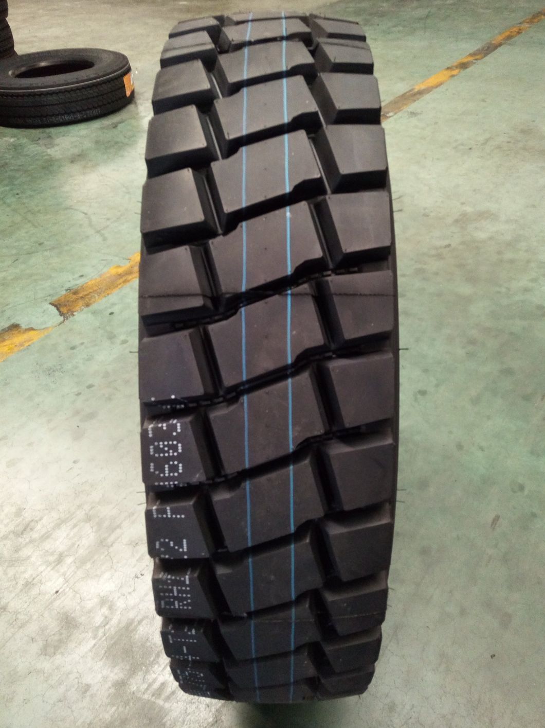 Tire 13r22.5 China Hot Sale Product 12r22.5 Tyre 12r22.5 11r 12r 13r/22.5 Truck Tires