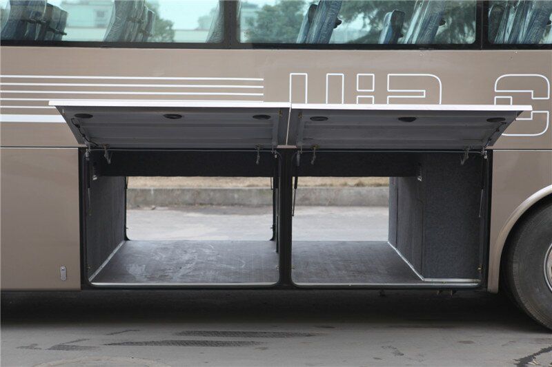35 Seats Used Tourist Coach Bus