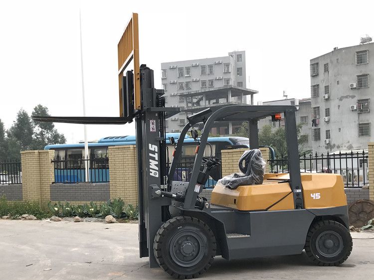 Stma Factory Price Forklifts Truck 4500kg Fd45 Forklift with A498 Engine