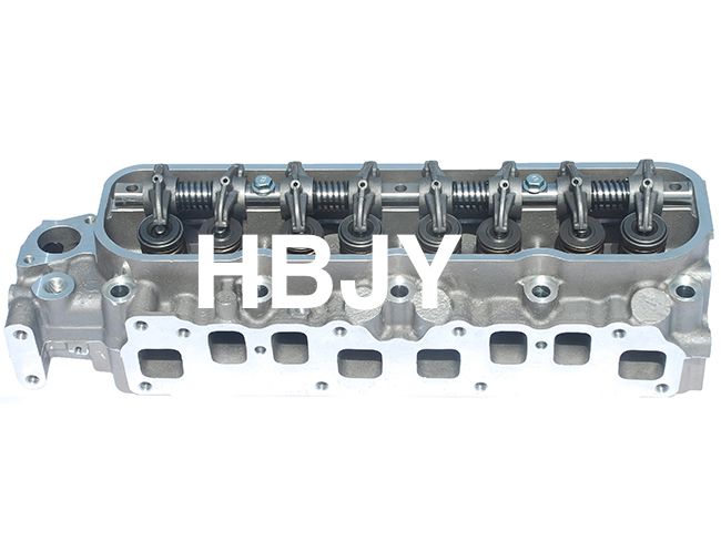 Cylinder Head for Toyota 4y #11101-73020 11101-73021