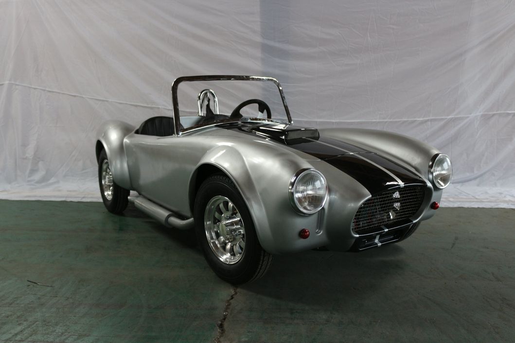 Factory Direct China 1500W Electric Four-Wheel Outdoor Car 48V