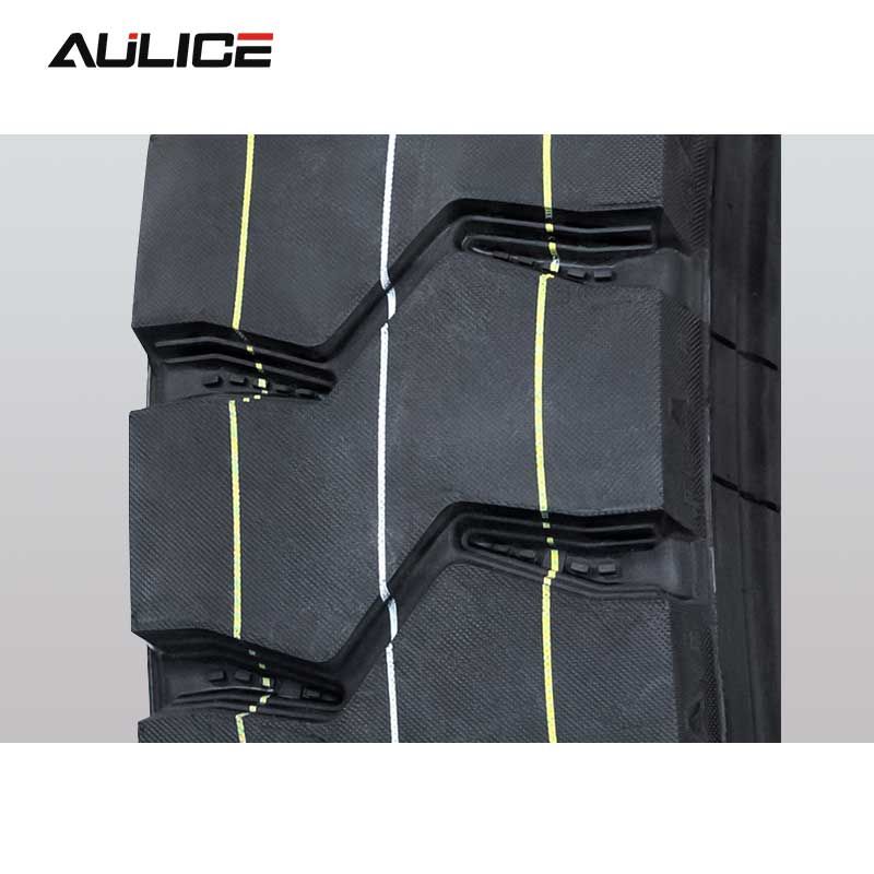 Aulice TBR Truck Tire Radial Tyre 11.00R20 (AR5157) on Mining and Construction road