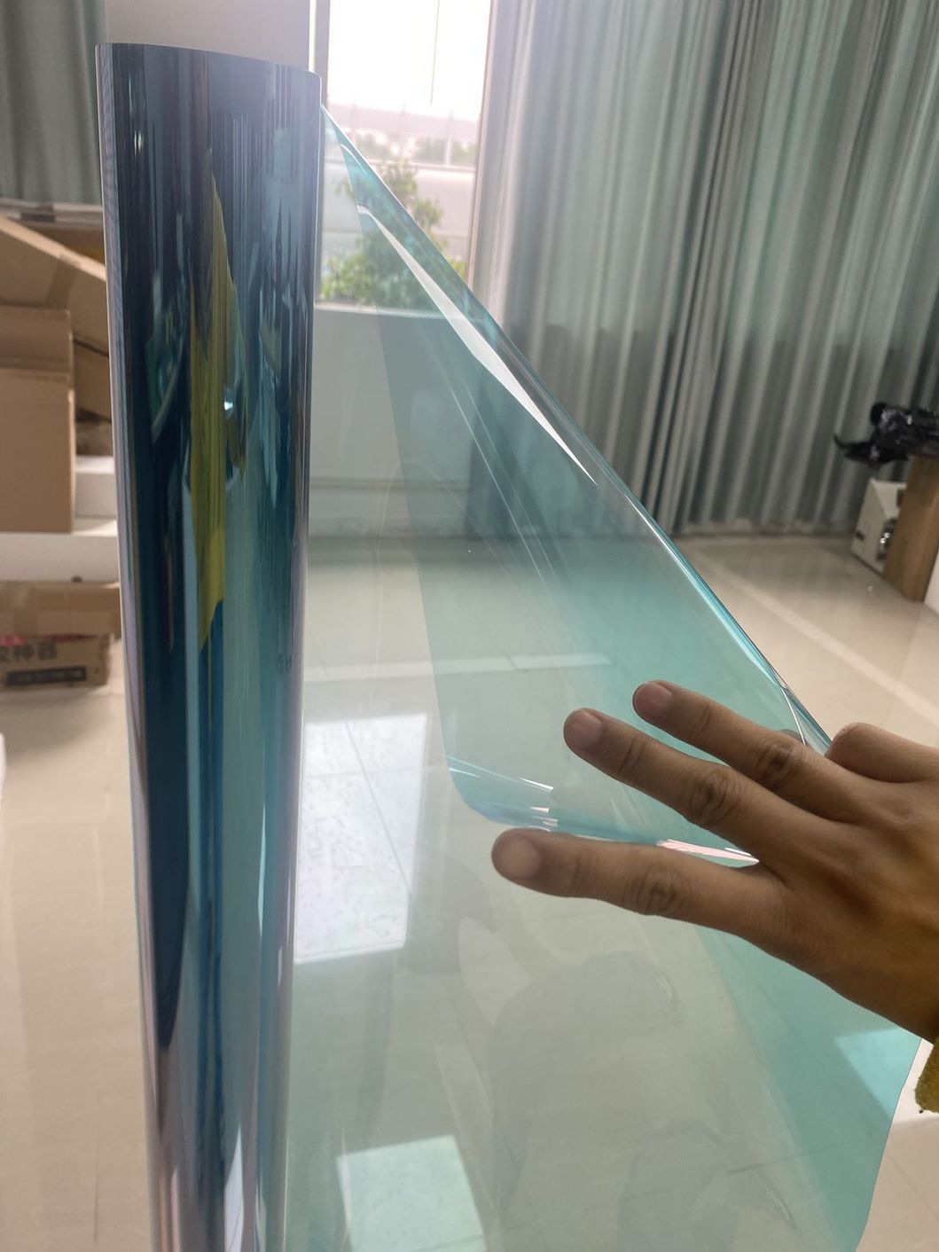 Factory Supply 70% Blue Chameleon Window Tints Solar Window Film for Cars with Different Color Available