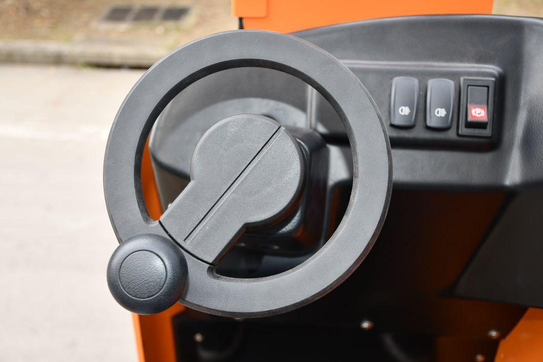 5000lbs 4-Directional Forklift 2.5 Ton Electric Multidirectional All-Directional Reach Trucks Forklift