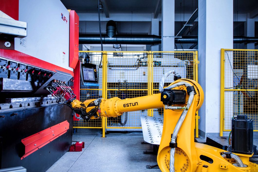U-6697 12&prime;&prime;-26&prime;&prime; Semi-Automatic Swing Arm High Efficiency Tyre Changer Machine with Help Arms