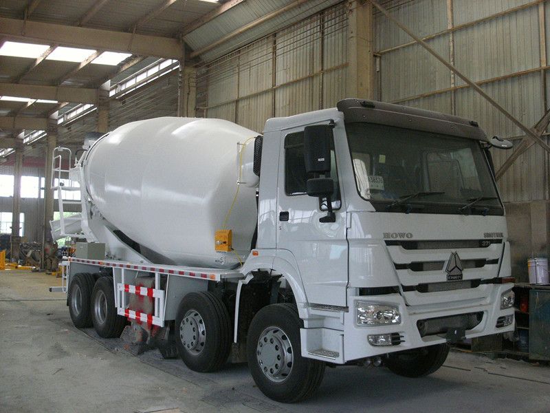 Sinotruk HOWO 8X4 Mixer Truck