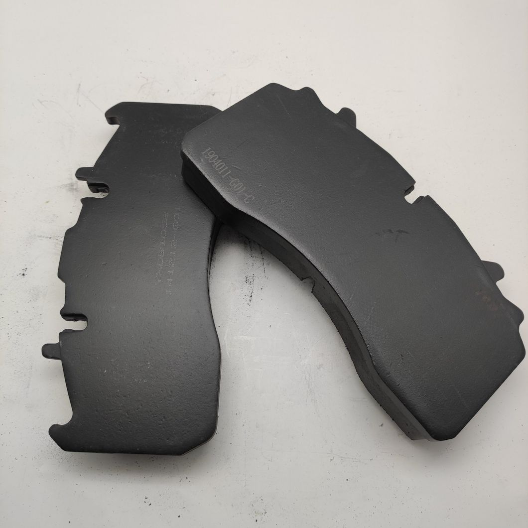 Auto Spare Parts Car Carbon Ceramic Brake Pad 141212-G01 for Isuzu