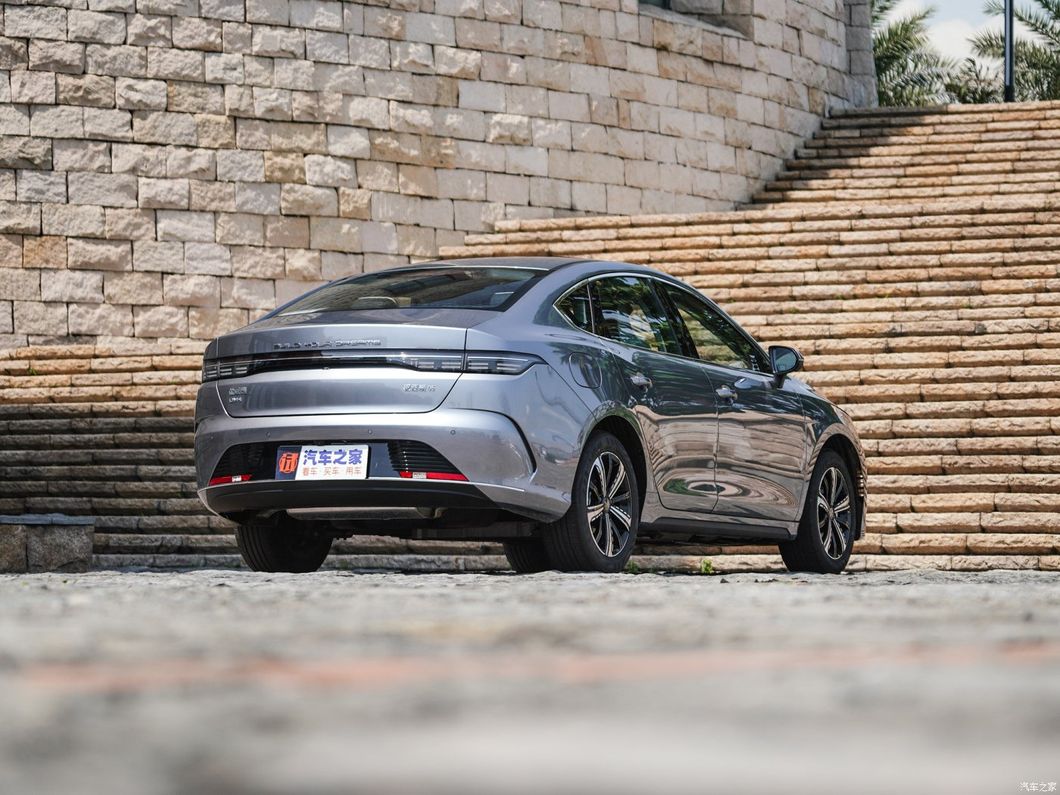 2023 Byd Destroyer 05 Dm-I 120km Premium Model Hybrid Sedan New Energy Vehicles 5 -Seats EV Byd Electric Car for Adults
