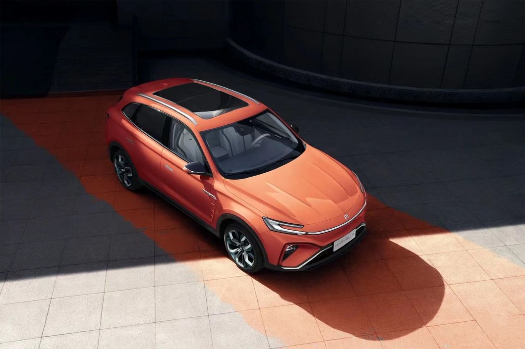 Panoramic Sunroof Rear Wheel Drive Electric Car Marvel R 186 Horsepower Long Crusing Range 505km High Speed