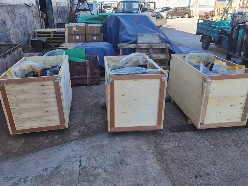 HOWO Spare Parts Sinotruk Transmission, HOWO Transmission Gearbox, Hw19710, Hw19710t, Hw15710