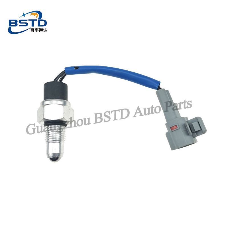 Auto spare parts reversing light switch for Wuling N300 Baojun360 Confero Cortez Almaz Chevrolet Captive MG Hector(23513586)