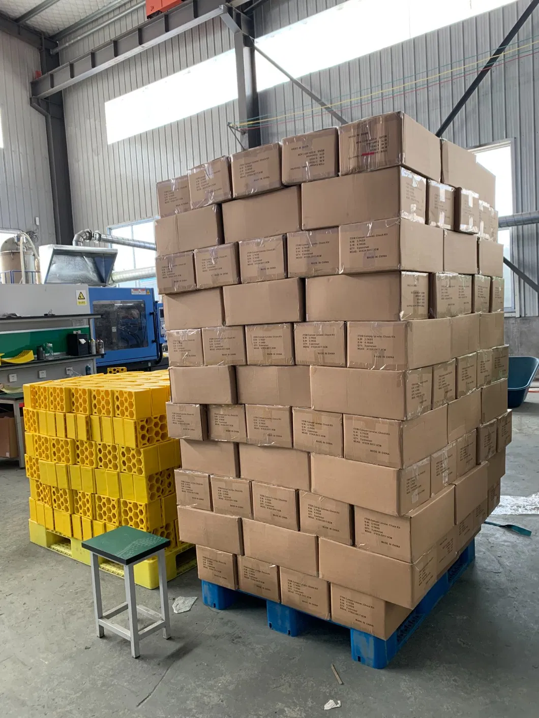Plastic HDPE Wheel Stop Chock for Truck Car Auto Vehicle