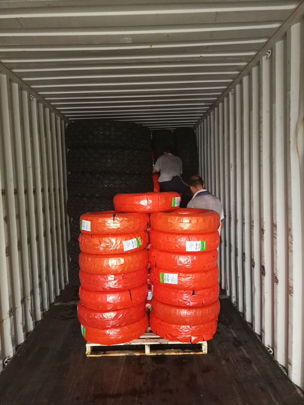 LTR PCR Passenger Tyre with 195/60r14, 185/60r15, 185/65r15