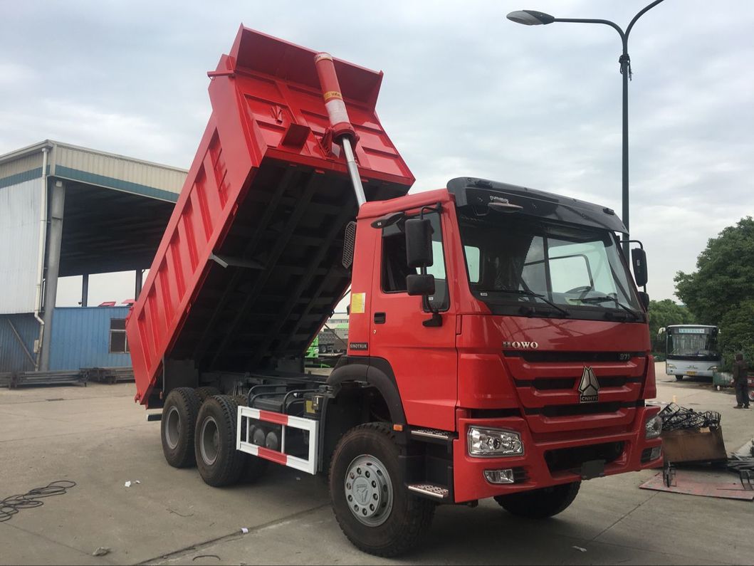 Sinotruk HOWO 6X4 8X4 Dumper Truck with Hyva Hydraulic System