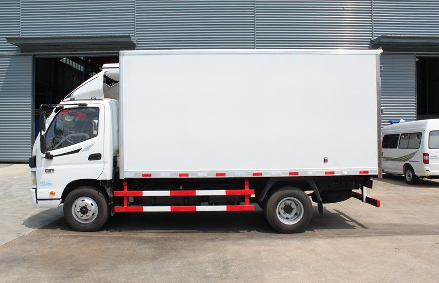 2t 3t 4t Foton Refrigerated Ice Cream/Meat/Fruit/Vegetable/Food/Vaccine Freezer Transport Refrigerator Truck
