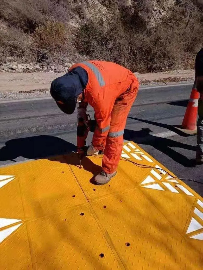 Ruber Road Safety Speed Cushion Bump Car Speed Hump