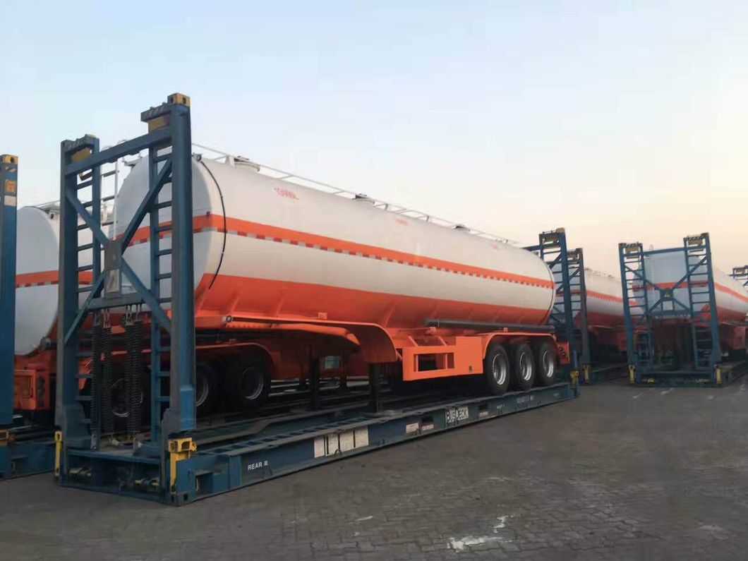 Three Compartment 45000L Oil Tanker Semi Trailer with Air Suspension 385/65r22.5 Tire