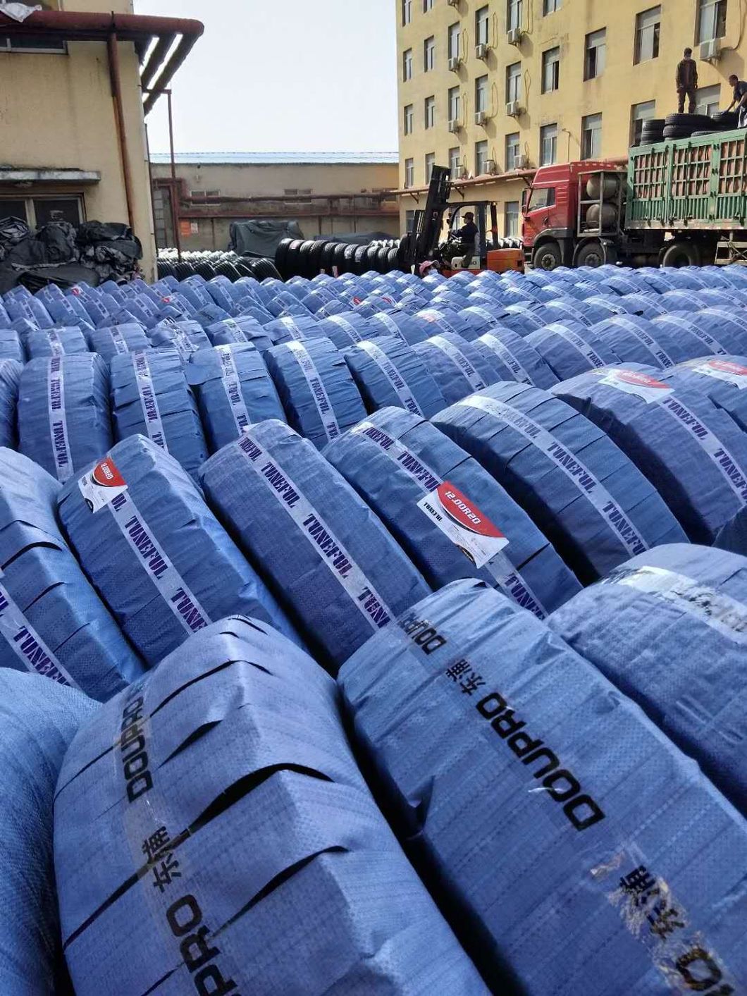 Gladstone Brand Truck Tyre Tube Tyre 12.00r20 Block Pattern with High Quality Hot Sale in Ethiopia Can Open LC at Sight