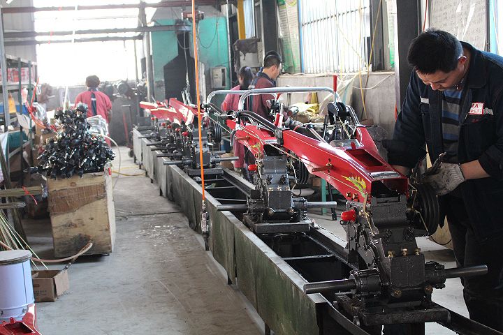 2HP 15HP 18HP 20HP Hand Walking Tractor with Rotary Tiller