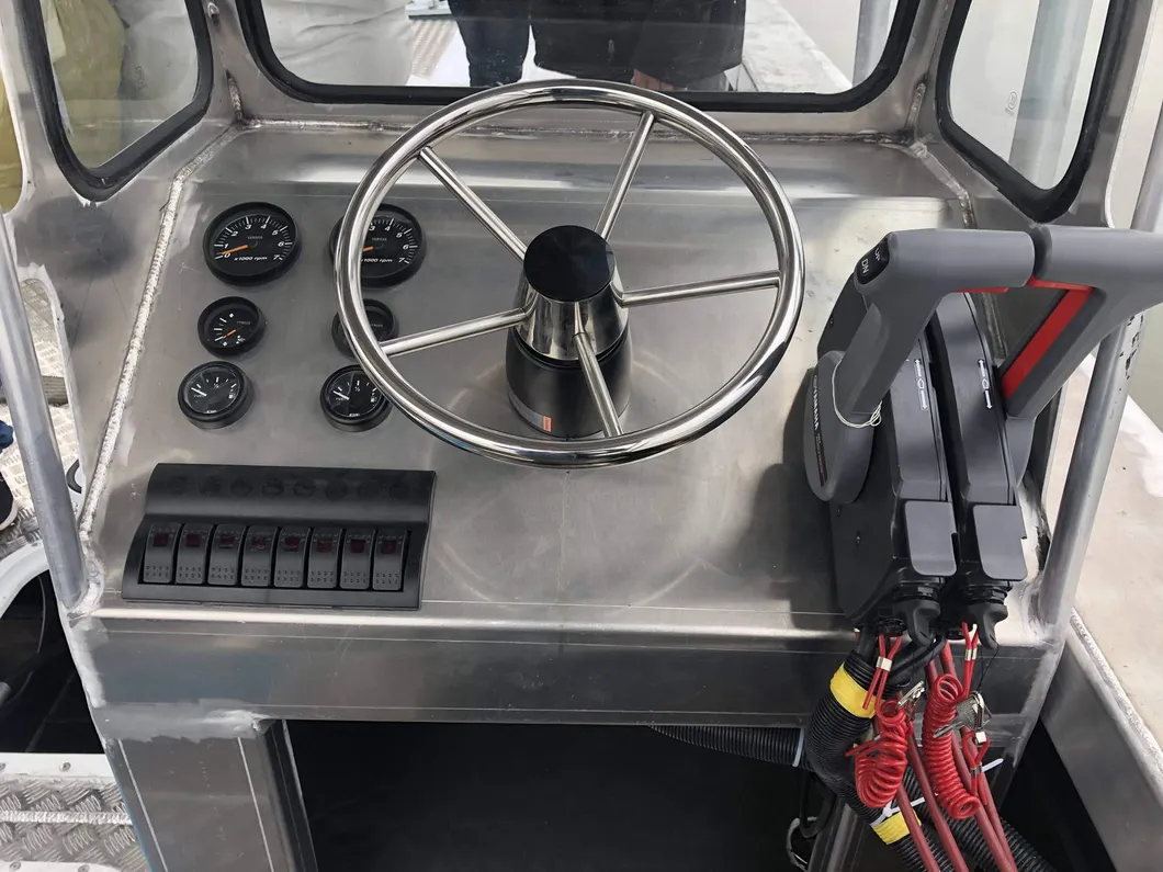 7.9m Aluminum Ferry Boat Landing Craft with Center Console Whte/Red