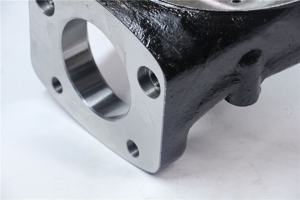 Sinotruk HOWO Front Drive Axle Parts Az9100410037/38 Steering Knuckle