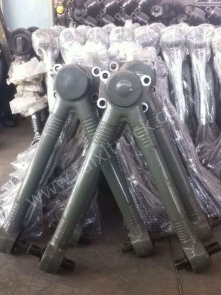 Az9725526272 V Type Toque Rod for HOWO Shacman FAW Truck Parts