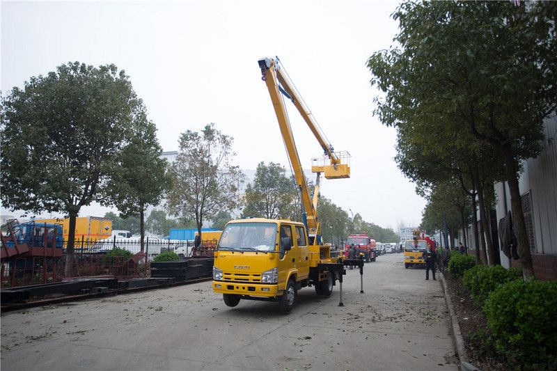 I-Suzu 6 Wheelers 4X2 8m 10m 12m 14m Aerial Platfrom Working Truck on promotion