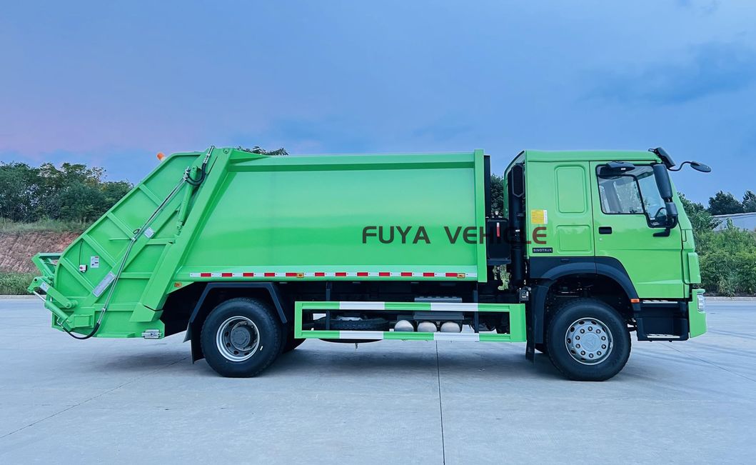 Sinotruk HOWO 14m3 Compressed Garbage Truck with Compacting Mechanisms on Back-Loaded Compaction Garbage