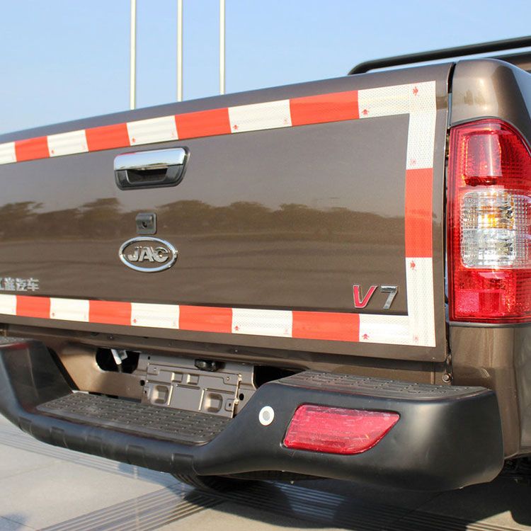 JAC 2.0t Diesel 116HP 4X2 Long Wheelbase Double Row Pickup Truck