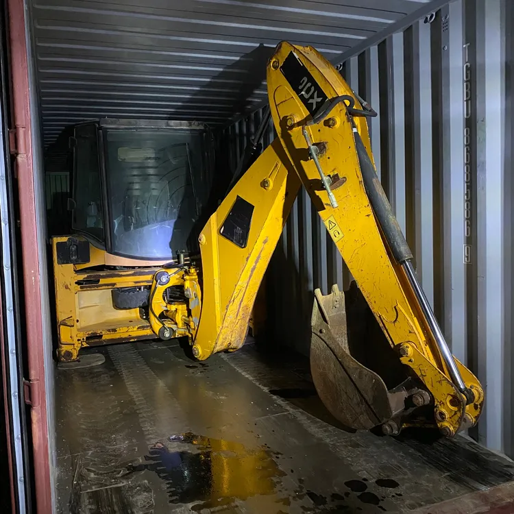 Second Hand Japan Original Tcm 10ton Forklift Equiped with Two Doors Shelves Lifting to 3 Meters